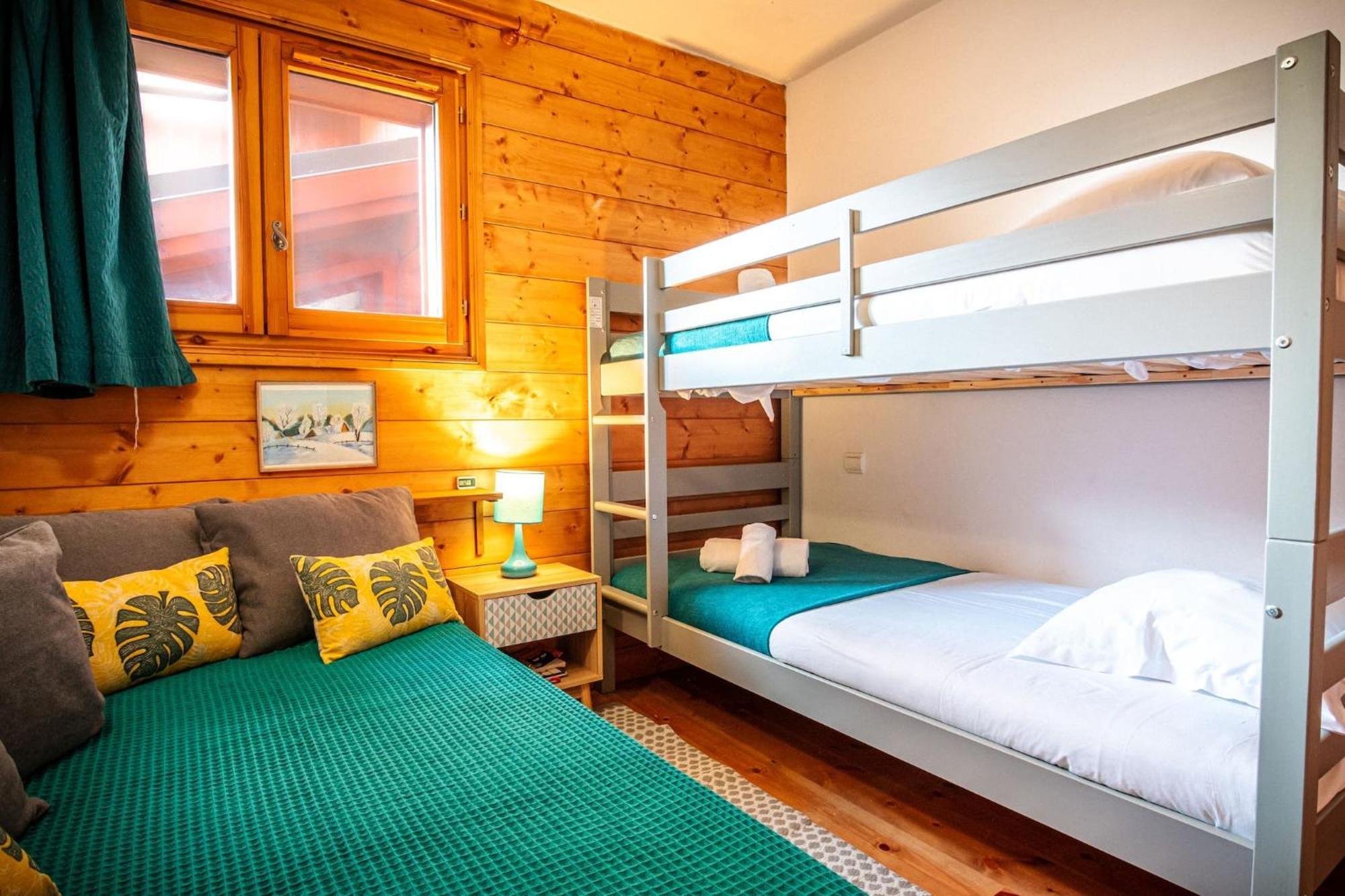 Appartement Bellevue Au Pied Des Pistes เลอุชส์ ภายนอก รูปภาพ